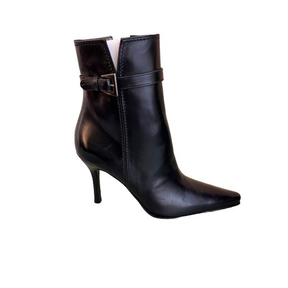 STUART WEITZMAN Leather Ankle Boots US 8W 8 B Black Heel Buckle Stiletto - Picture 1 of 10